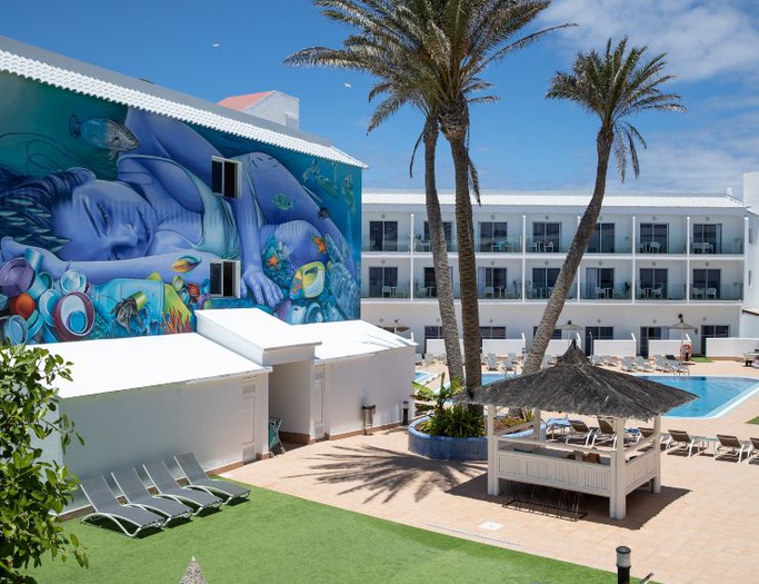 Early booking Surfing Colors Corralejo Early booking Surfing Colors Corralejo